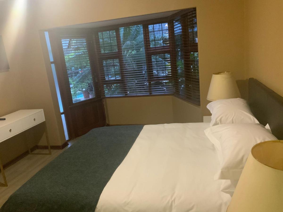 Marina Views Guesthouse Хартбееспоорт Екстериор снимка
