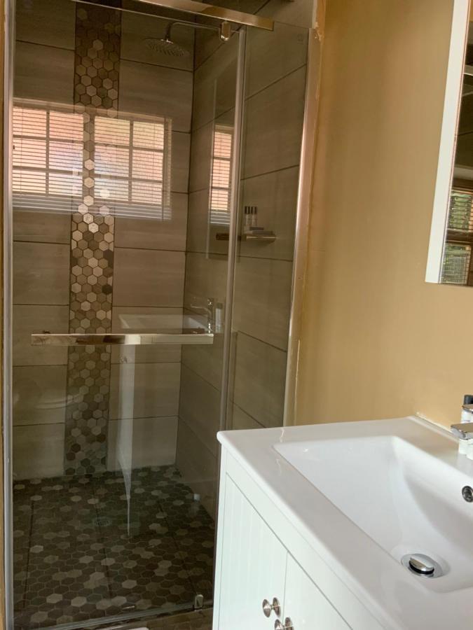 Marina Views Guesthouse Хартбееспоорт Екстериор снимка